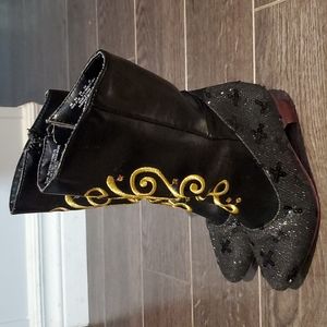 Disney Anna boots size 11/12